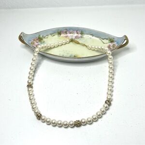 Pearl Necklace with Gold Accents